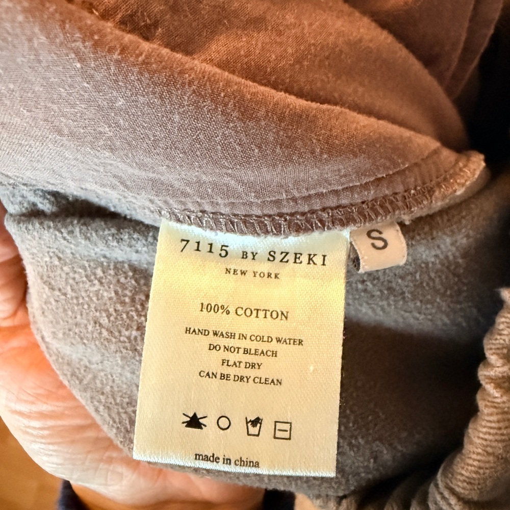 7115 by Szeki NYC Relaxed Elastic Waist Pants in Gray - Picture 8 of 11